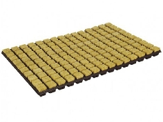  150 cubes de laine de roche sur plateau